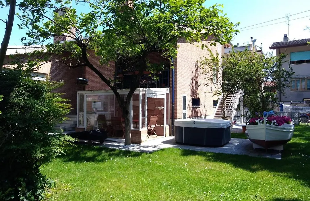 B&B And Sail-1